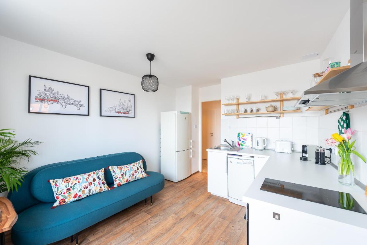 Appartement Bright Charming With Terrace, Parking & Airco. Praag